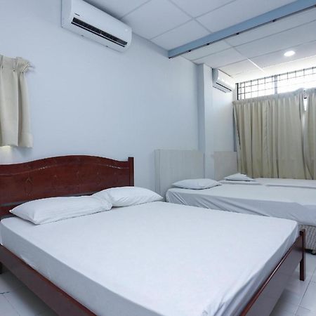 Spot On 89796 D'Noor Budget Inn Κότα Μπάρου Εξωτερικό φωτογραφία