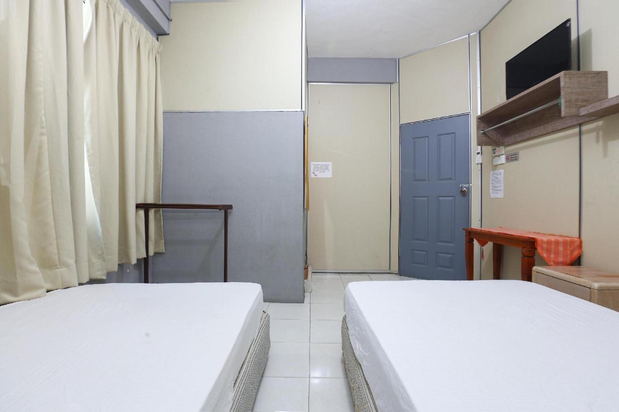 Spot On 89796 D'Noor Budget Inn Κότα Μπάρου Εξωτερικό φωτογραφία
