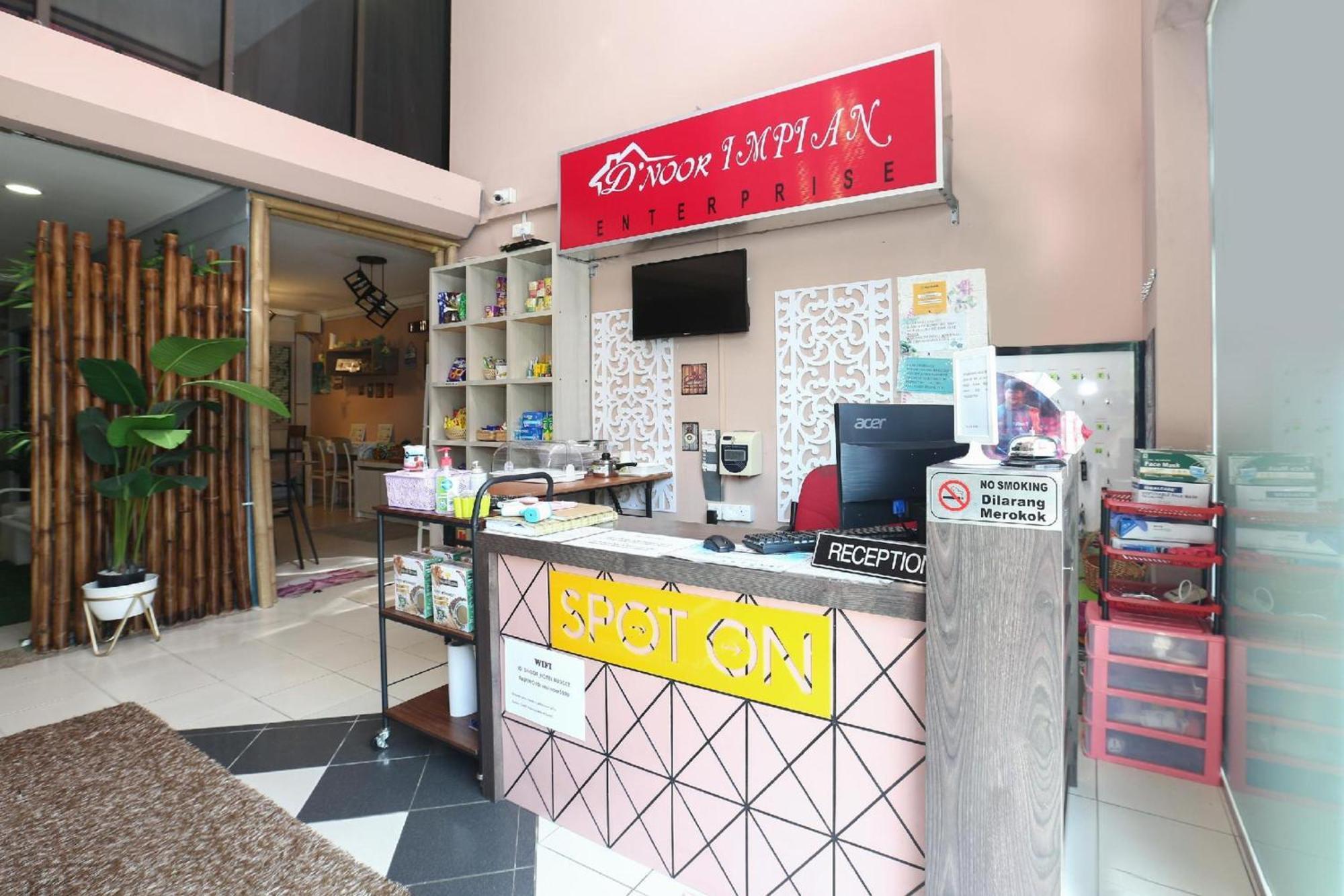 Spot On 89796 D'Noor Budget Inn Κότα Μπάρου Εξωτερικό φωτογραφία