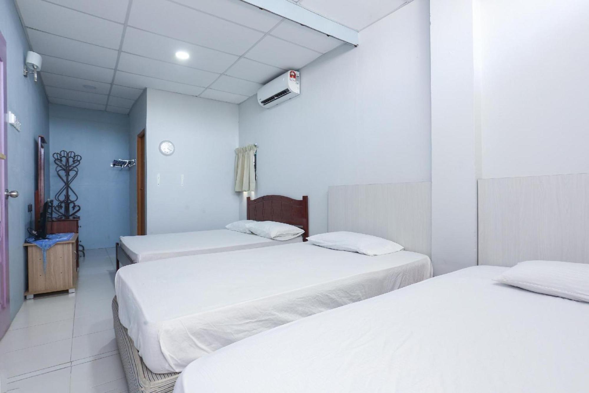 Spot On 89796 D'Noor Budget Inn Κότα Μπάρου Εξωτερικό φωτογραφία